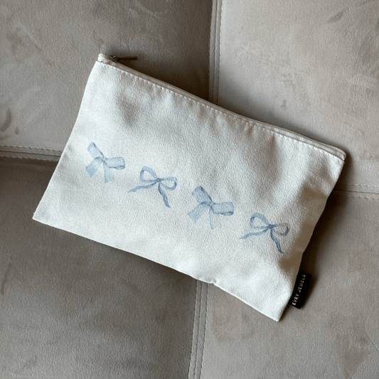 Take A Bow Toiletry Bag - EVRYJEWELS