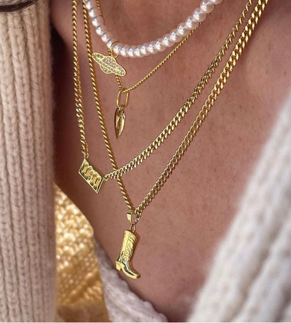 Western Wednesday Necklace - EVRYJEWELS